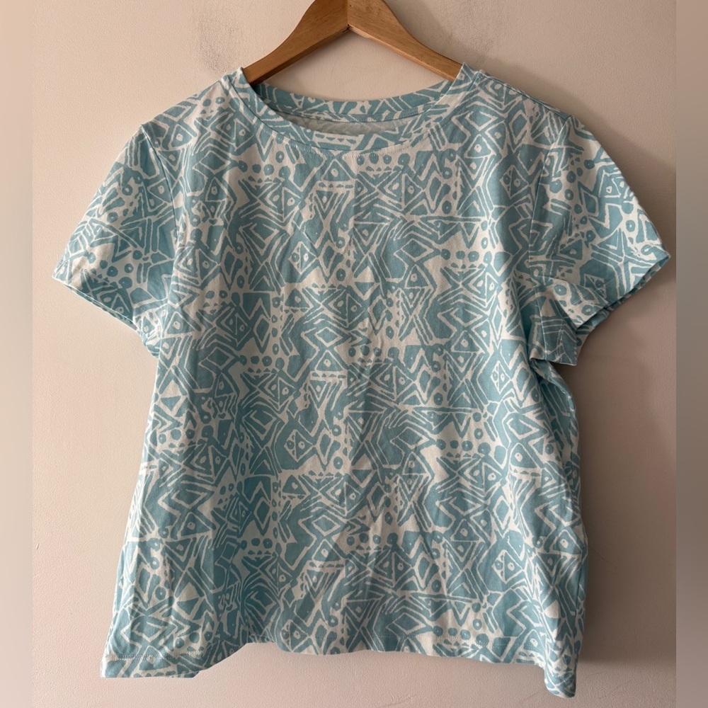 L.L. Bean Signature Aqua Blue and White Pattern Tee